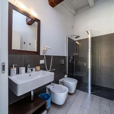 Casa Anna - Vicolo Satiro, Old Town *