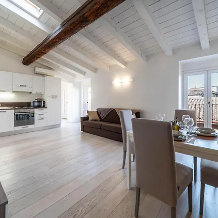 Casa Anna - Vicolo Satiro, Old Town Daire *